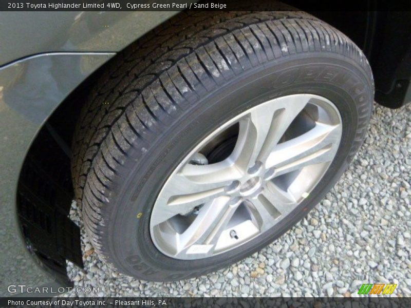 Cypress Green Pearl / Sand Beige 2013 Toyota Highlander Limited 4WD