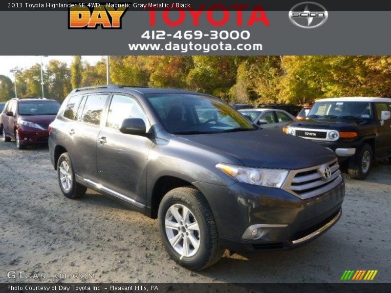 Magnetic Gray Metallic / Black 2013 Toyota Highlander SE 4WD