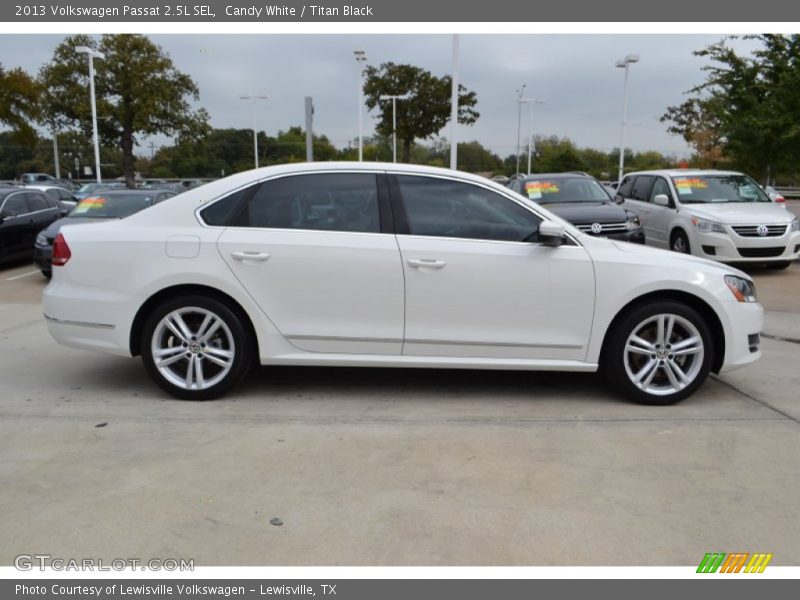 Candy White / Titan Black 2013 Volkswagen Passat 2.5L SEL