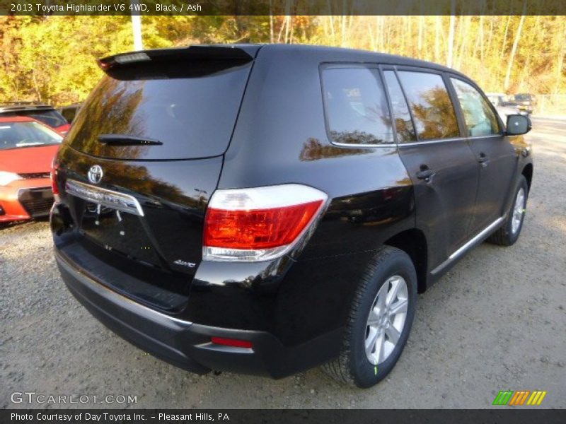 Black / Ash 2013 Toyota Highlander V6 4WD