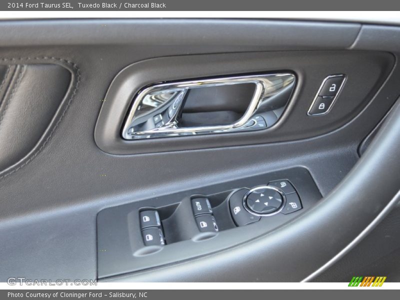 Tuxedo Black / Charcoal Black 2014 Ford Taurus SEL