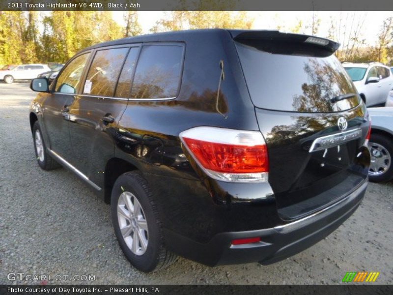 Black / Ash 2013 Toyota Highlander V6 4WD