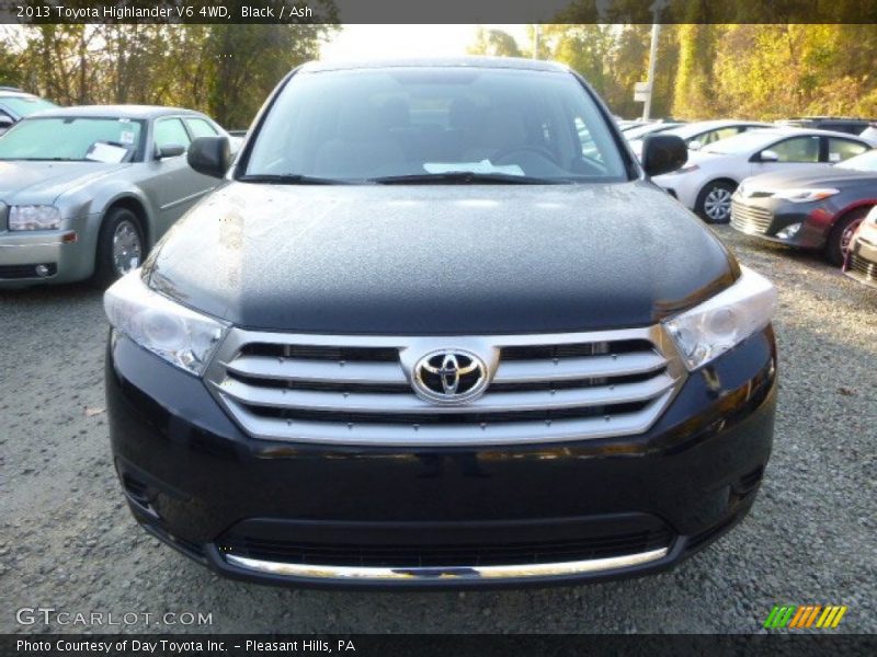 Black / Ash 2013 Toyota Highlander V6 4WD