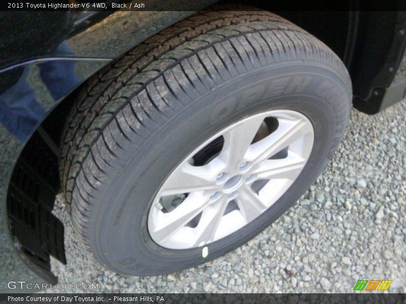 Black / Ash 2013 Toyota Highlander V6 4WD