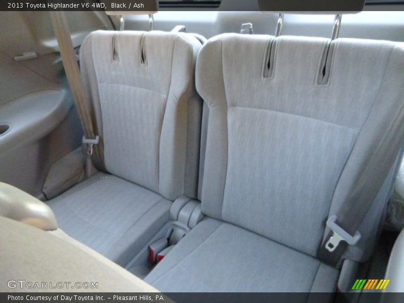 Black / Ash 2013 Toyota Highlander V6 4WD