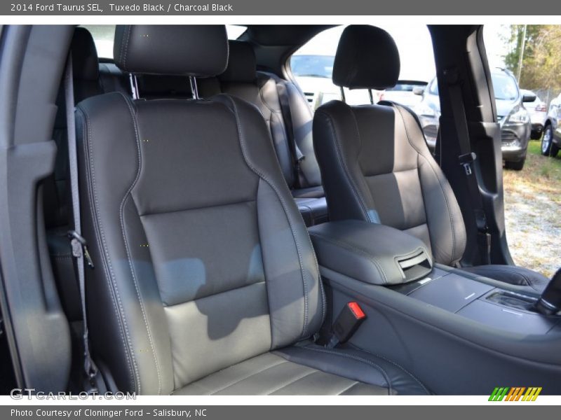 Tuxedo Black / Charcoal Black 2014 Ford Taurus SEL