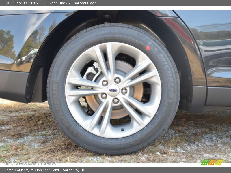 Tuxedo Black / Charcoal Black 2014 Ford Taurus SEL