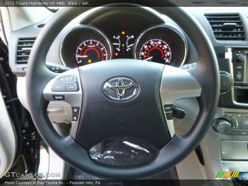 Black / Ash 2013 Toyota Highlander V6 4WD