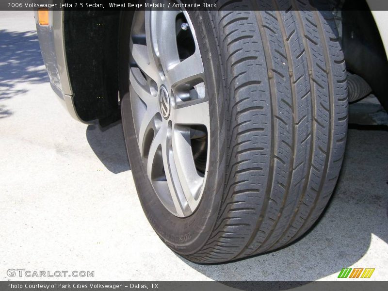 Wheat Beige Metallic / Anthracite Black 2006 Volkswagen Jetta 2.5 Sedan