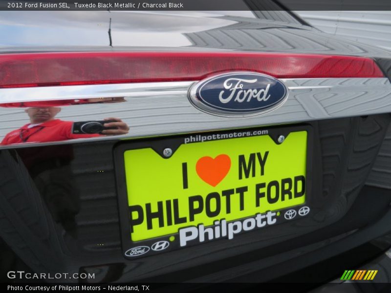 Tuxedo Black Metallic / Charcoal Black 2012 Ford Fusion SEL