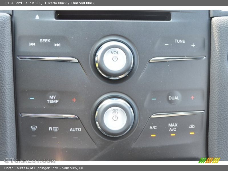 Tuxedo Black / Charcoal Black 2014 Ford Taurus SEL