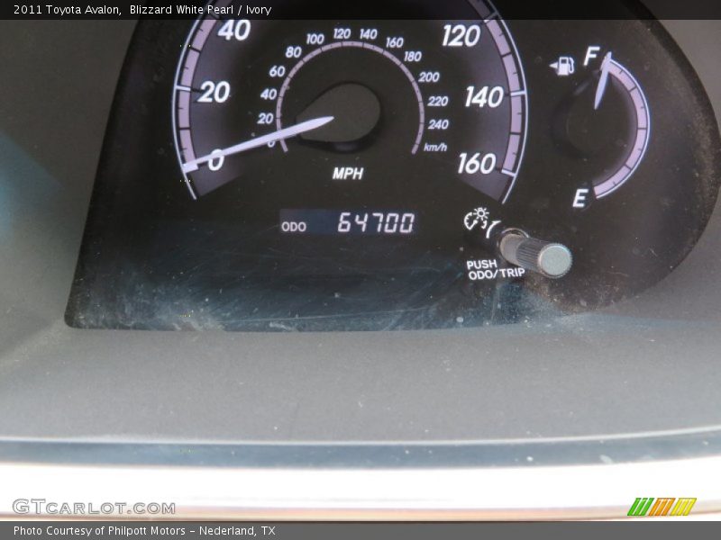 Blizzard White Pearl / Ivory 2011 Toyota Avalon