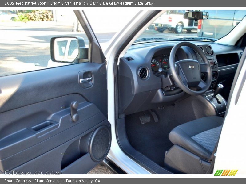Bright Silver Metallic / Dark Slate Gray/Medium Slate Gray 2009 Jeep Patriot Sport