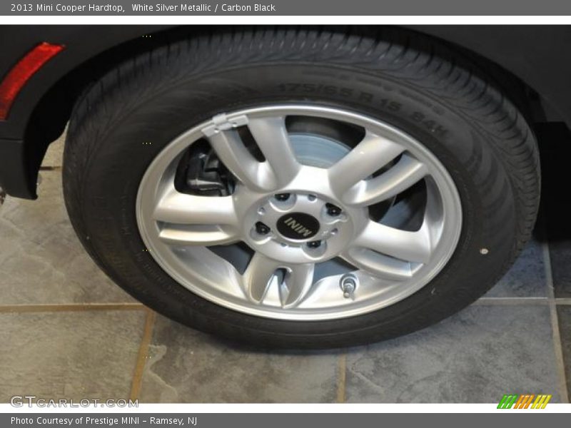 White Silver Metallic / Carbon Black 2013 Mini Cooper Hardtop