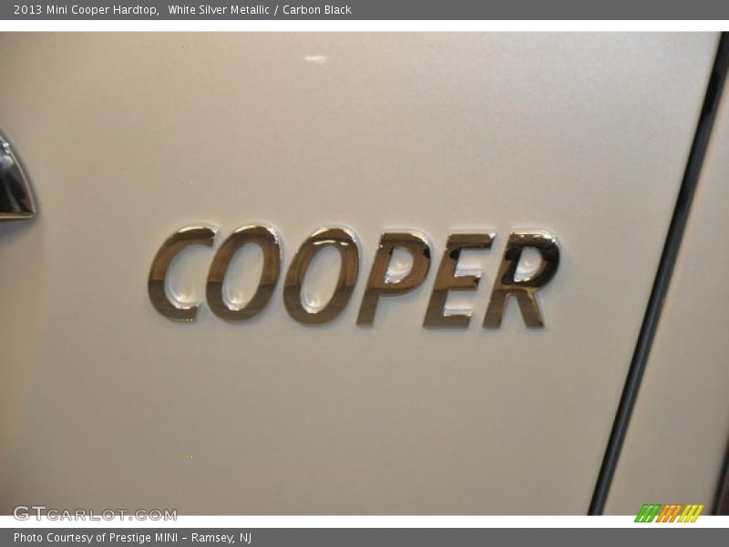 White Silver Metallic / Carbon Black 2013 Mini Cooper Hardtop