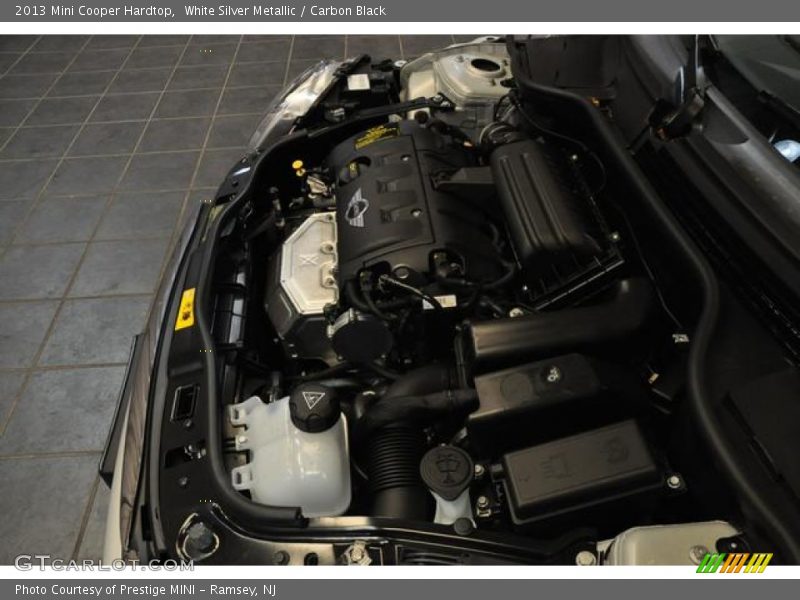 White Silver Metallic / Carbon Black 2013 Mini Cooper Hardtop