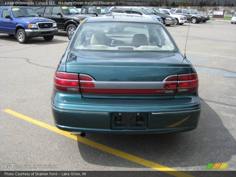 Medium Green Metallic / Neutral 1998 Oldsmobile Cutlass GLS