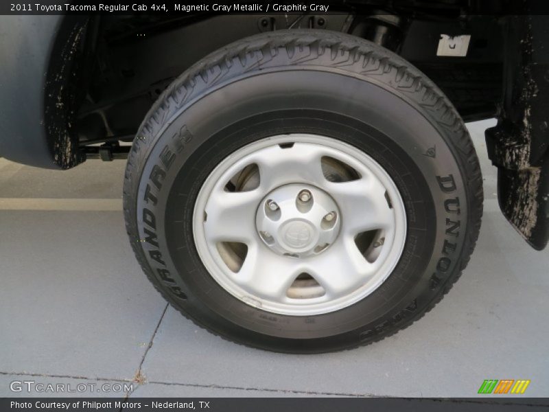 Magnetic Gray Metallic / Graphite Gray 2011 Toyota Tacoma Regular Cab 4x4