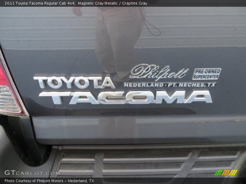 Magnetic Gray Metallic / Graphite Gray 2011 Toyota Tacoma Regular Cab 4x4