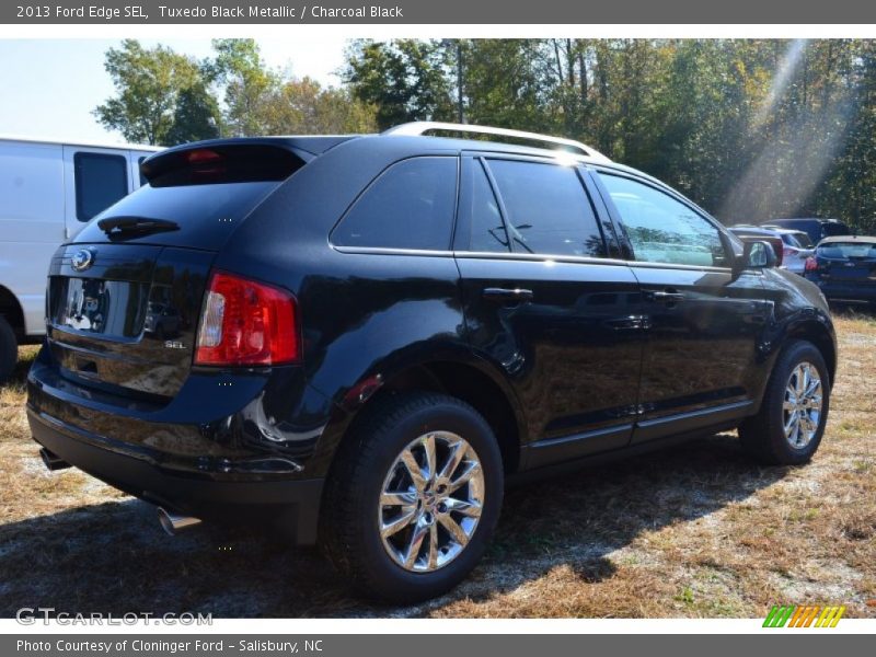 Tuxedo Black Metallic / Charcoal Black 2013 Ford Edge SEL