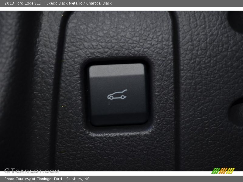 Tuxedo Black Metallic / Charcoal Black 2013 Ford Edge SEL