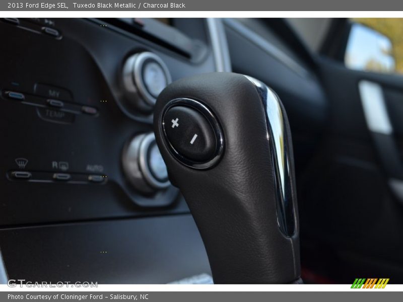 Tuxedo Black Metallic / Charcoal Black 2013 Ford Edge SEL