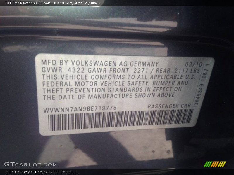 Island Gray Metallic / Black 2011 Volkswagen CC Sport