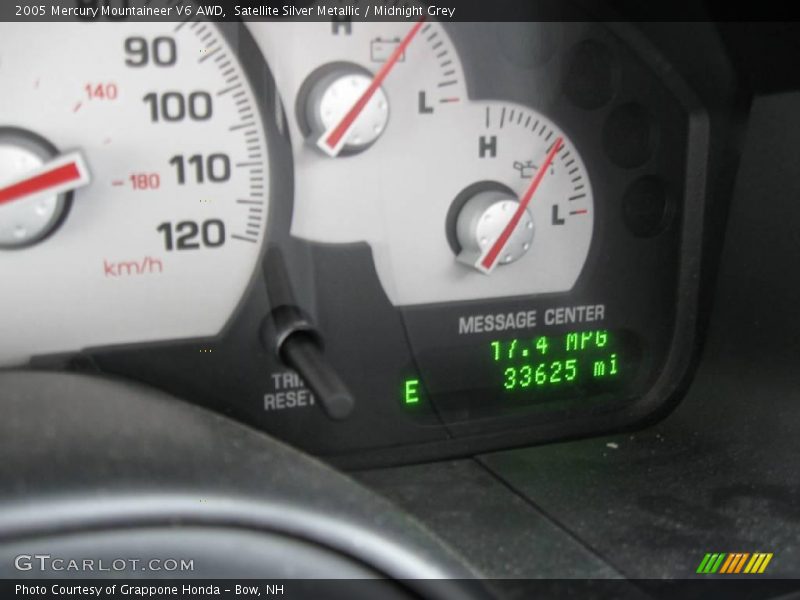 Satellite Silver Metallic / Midnight Grey 2005 Mercury Mountaineer V6 AWD