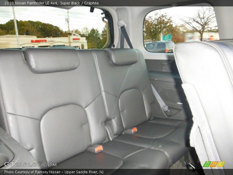 Super Black / Graphite 2010 Nissan Pathfinder LE 4x4