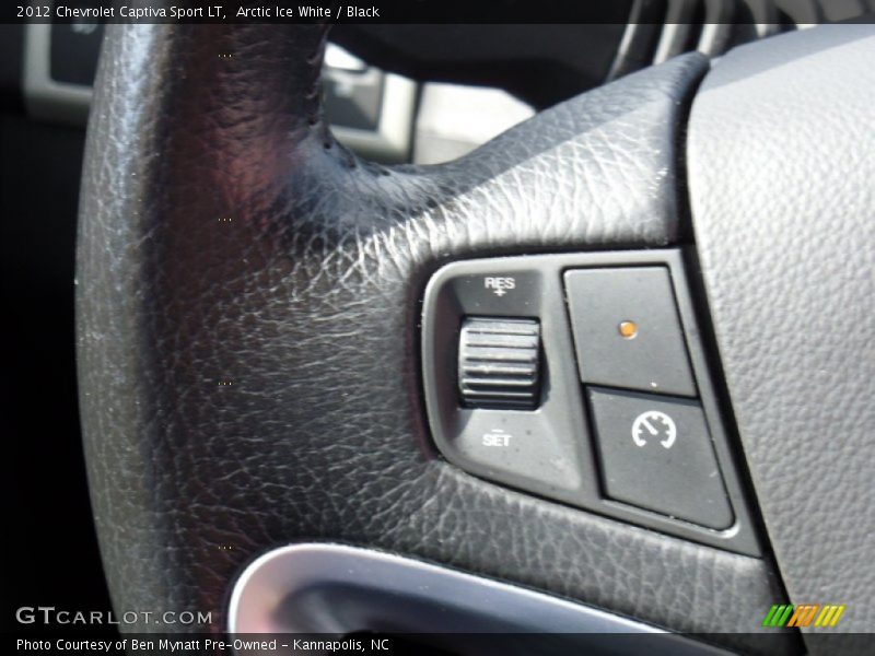 Arctic Ice White / Black 2012 Chevrolet Captiva Sport LT