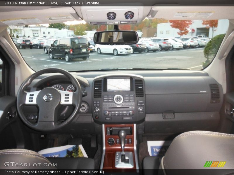 Super Black / Graphite 2010 Nissan Pathfinder LE 4x4