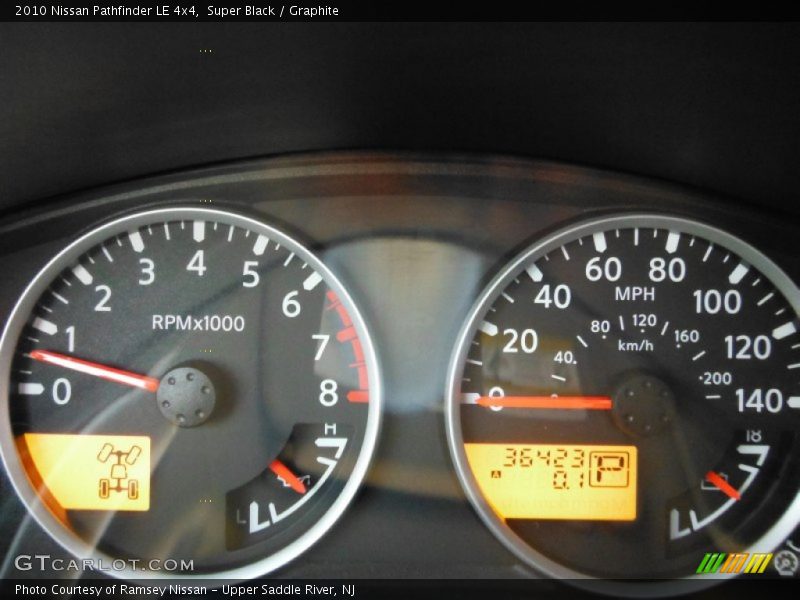 Super Black / Graphite 2010 Nissan Pathfinder LE 4x4