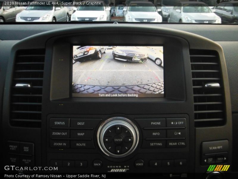 Super Black / Graphite 2010 Nissan Pathfinder LE 4x4
