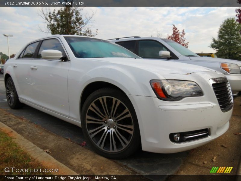 Bright White / Black 2012 Chrysler 300 S V6