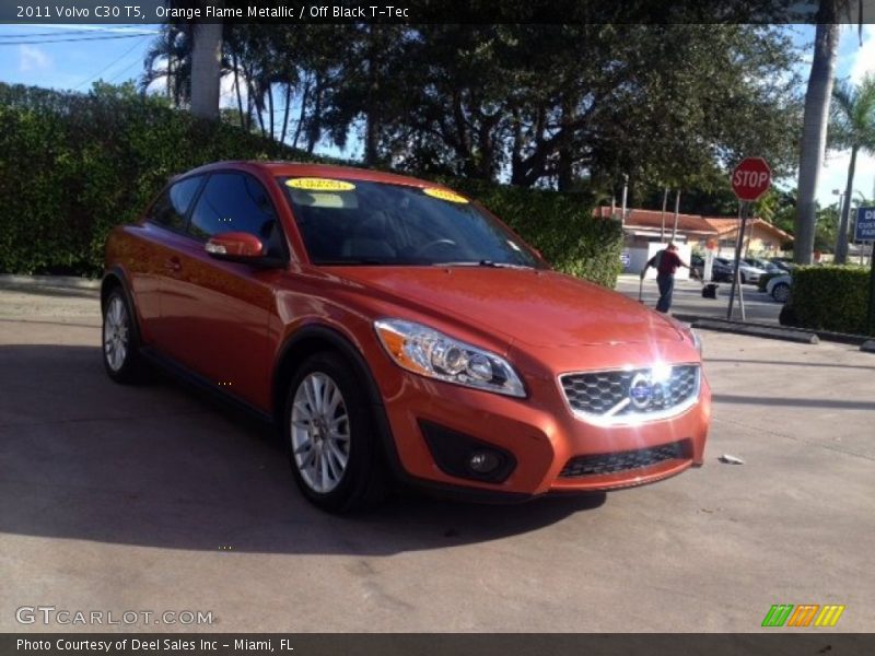 Orange Flame Metallic / Off Black T-Tec 2011 Volvo C30 T5