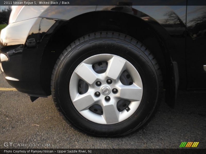 Wicked Black / Black 2011 Nissan Rogue S