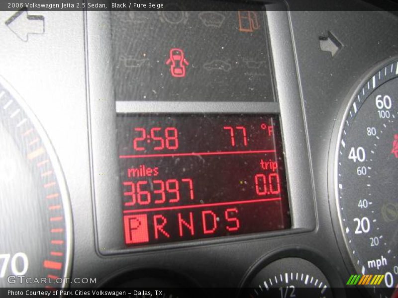 Black / Pure Beige 2006 Volkswagen Jetta 2.5 Sedan