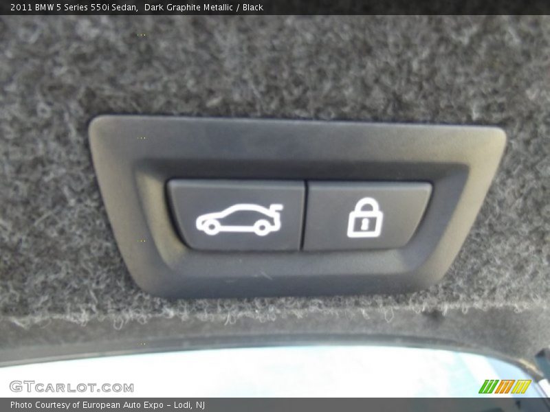Dark Graphite Metallic / Black 2011 BMW 5 Series 550i Sedan