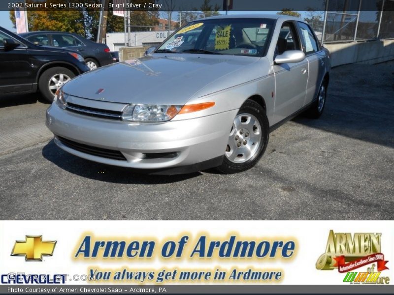 Bright Silver / Gray 2002 Saturn L Series L300 Sedan