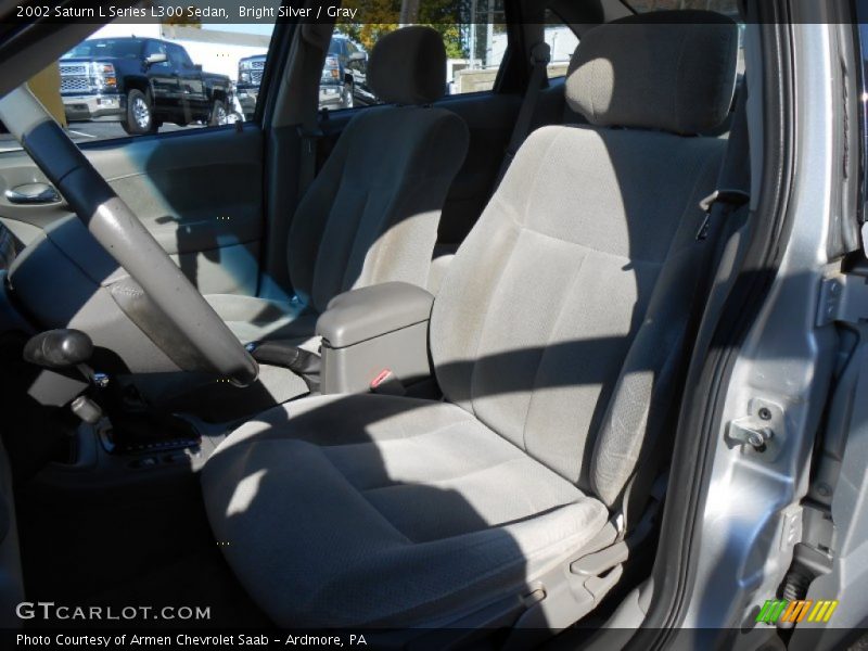 Bright Silver / Gray 2002 Saturn L Series L300 Sedan