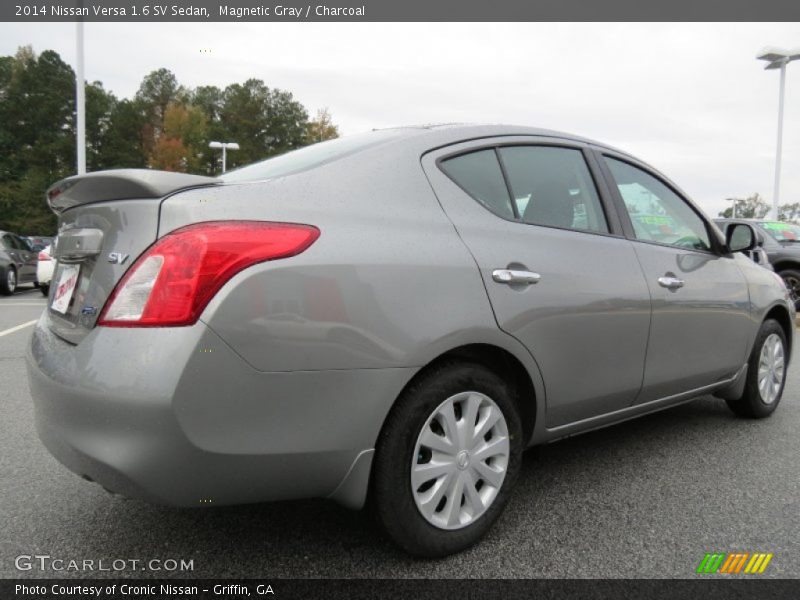 Magnetic Gray / Charcoal 2014 Nissan Versa 1.6 SV Sedan