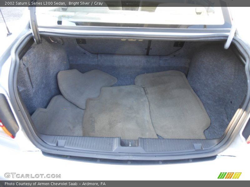 Bright Silver / Gray 2002 Saturn L Series L300 Sedan