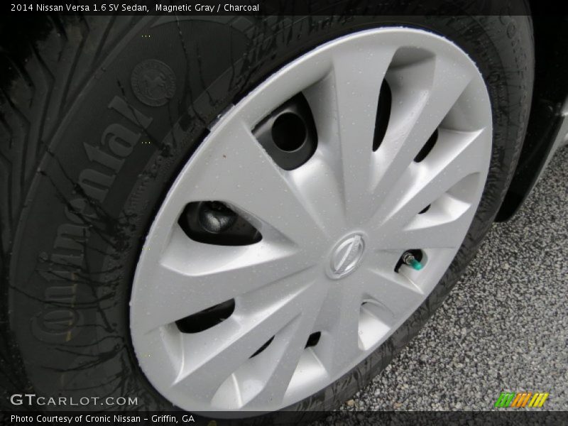 Magnetic Gray / Charcoal 2014 Nissan Versa 1.6 SV Sedan