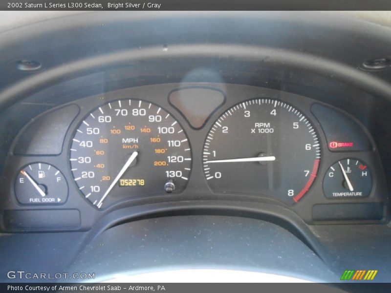 Bright Silver / Gray 2002 Saturn L Series L300 Sedan