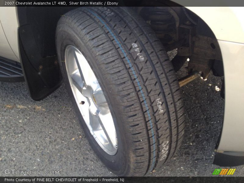 Silver Birch Metallic / Ebony 2007 Chevrolet Avalanche LT 4WD