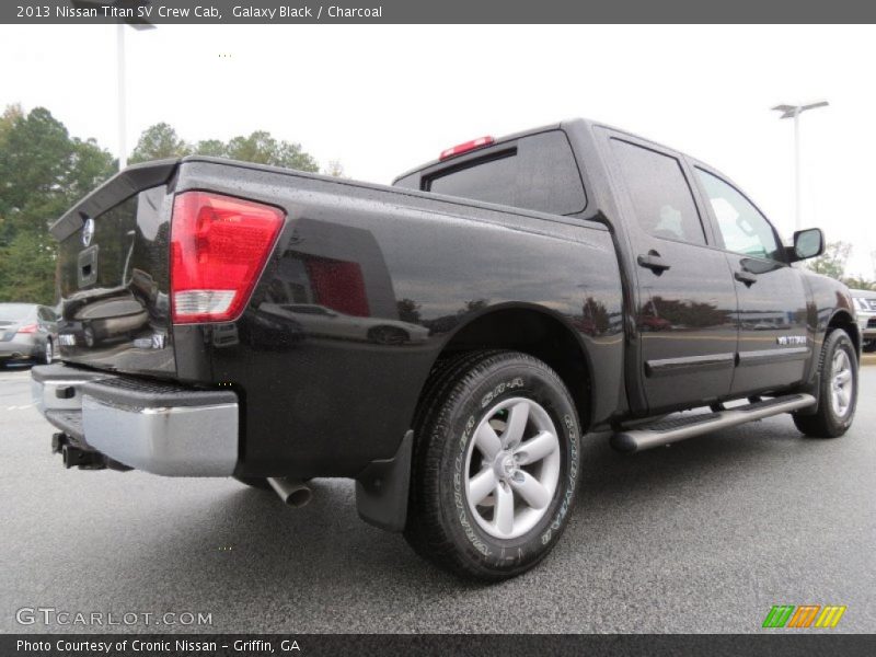 Galaxy Black / Charcoal 2013 Nissan Titan SV Crew Cab