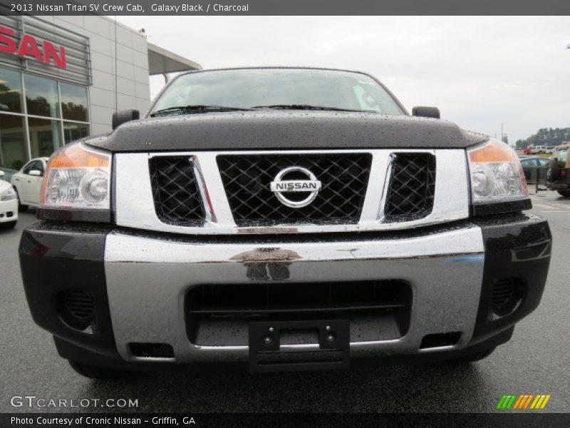 Galaxy Black / Charcoal 2013 Nissan Titan SV Crew Cab