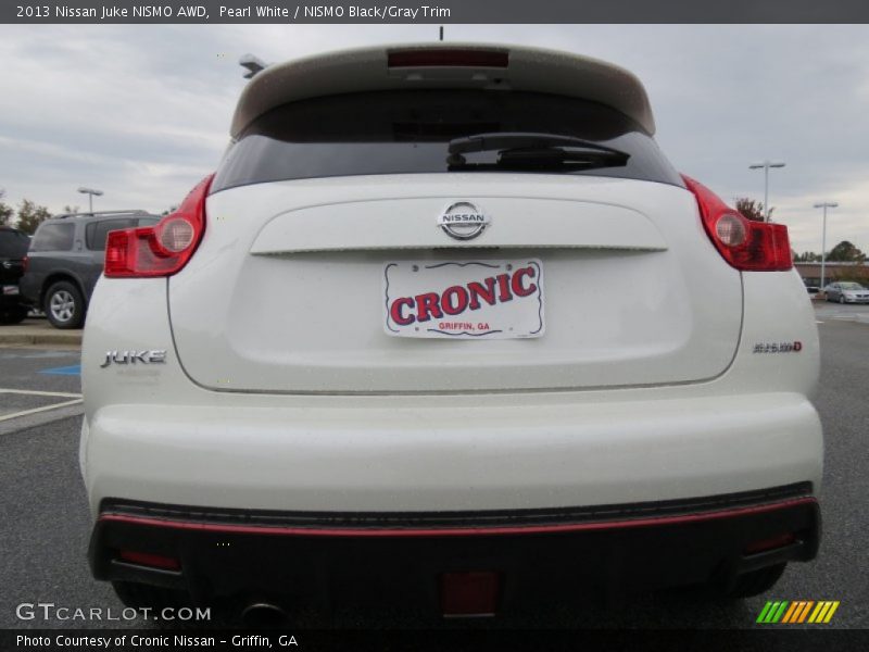 Pearl White / NISMO Black/Gray Trim 2013 Nissan Juke NISMO AWD