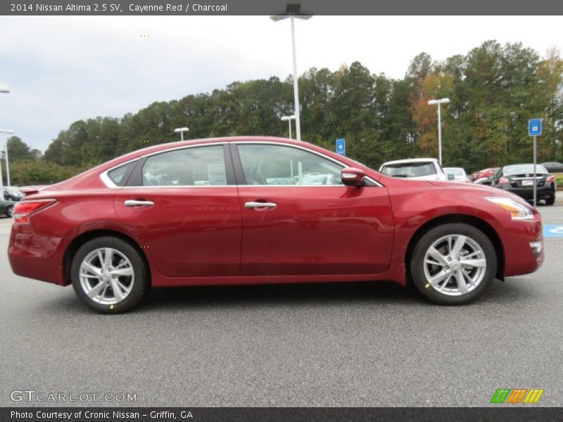 Cayenne Red / Charcoal 2014 Nissan Altima 2.5 SV