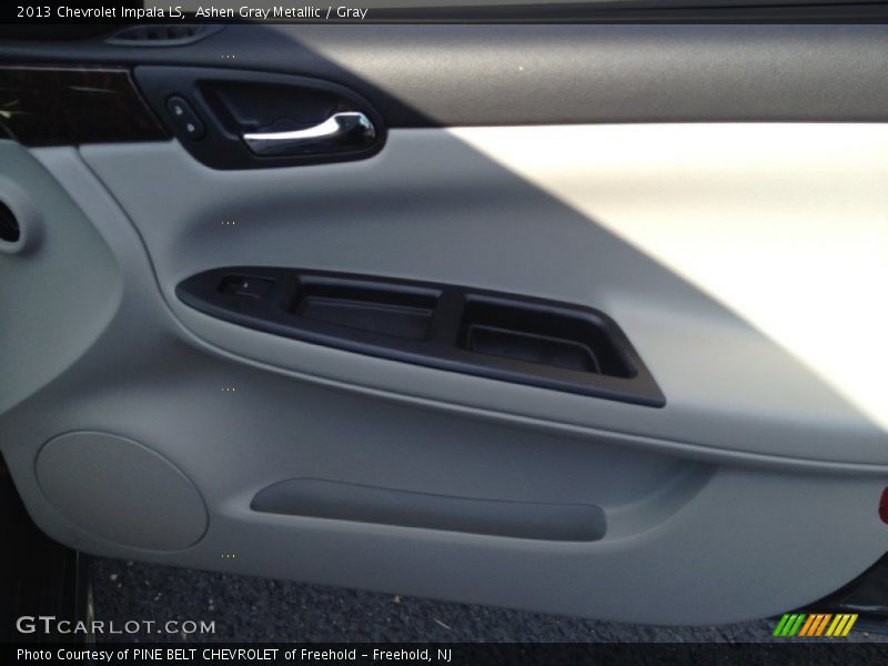 Ashen Gray Metallic / Gray 2013 Chevrolet Impala LS